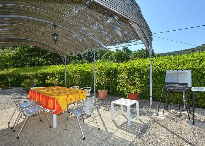 Feriehus Lovely In Les Salles Du Gardon Les Salles-du-Gardon