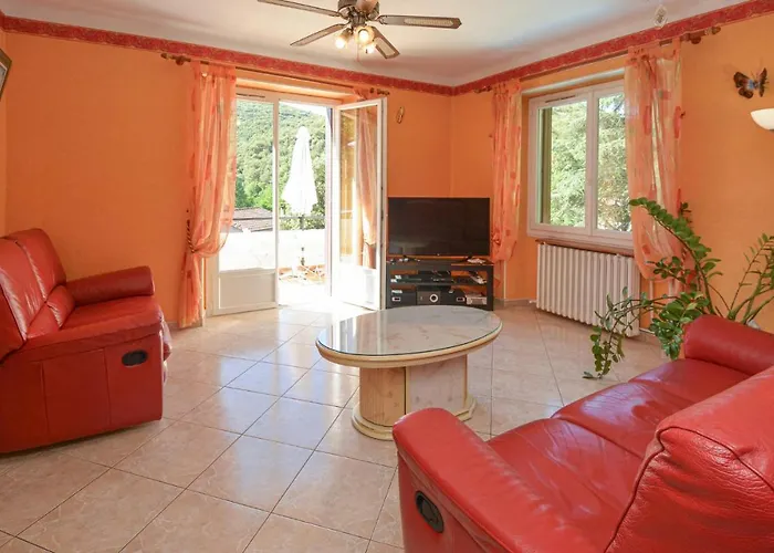 Lovely In Les Salles Du Gardon